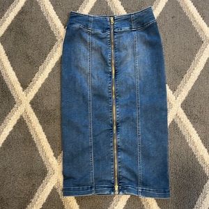 New York and Company zip up pencil skirt size 8
